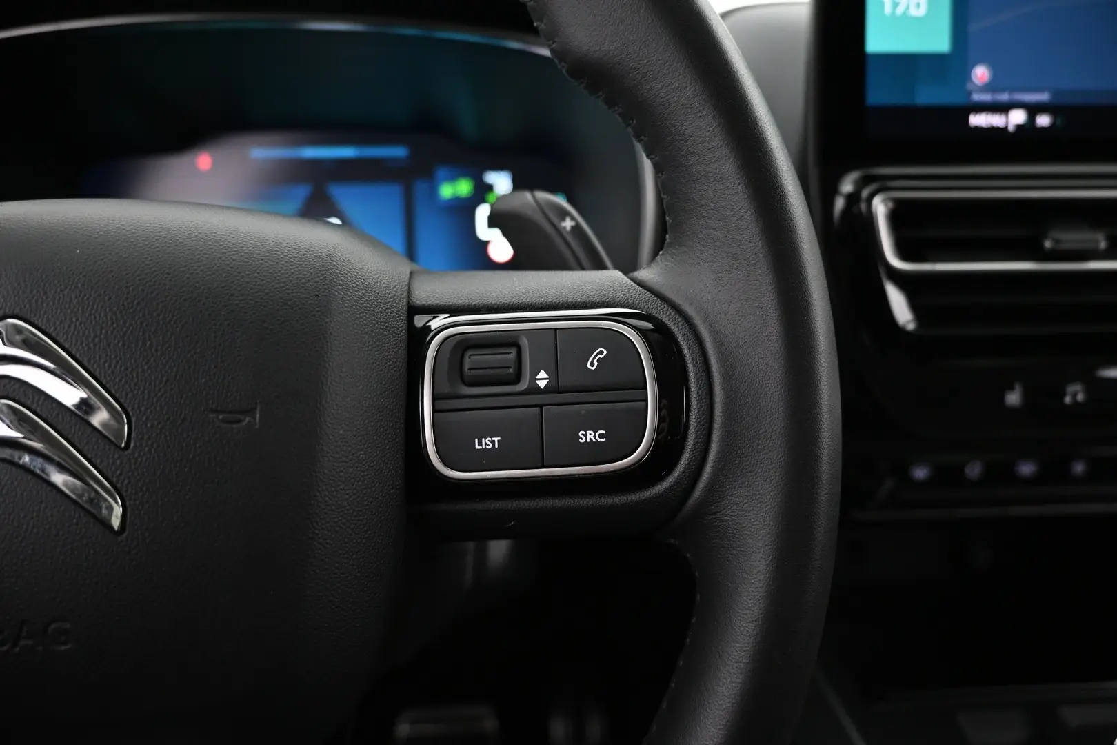 Car Image - 78oL6M12avoVyWipKjuUXo