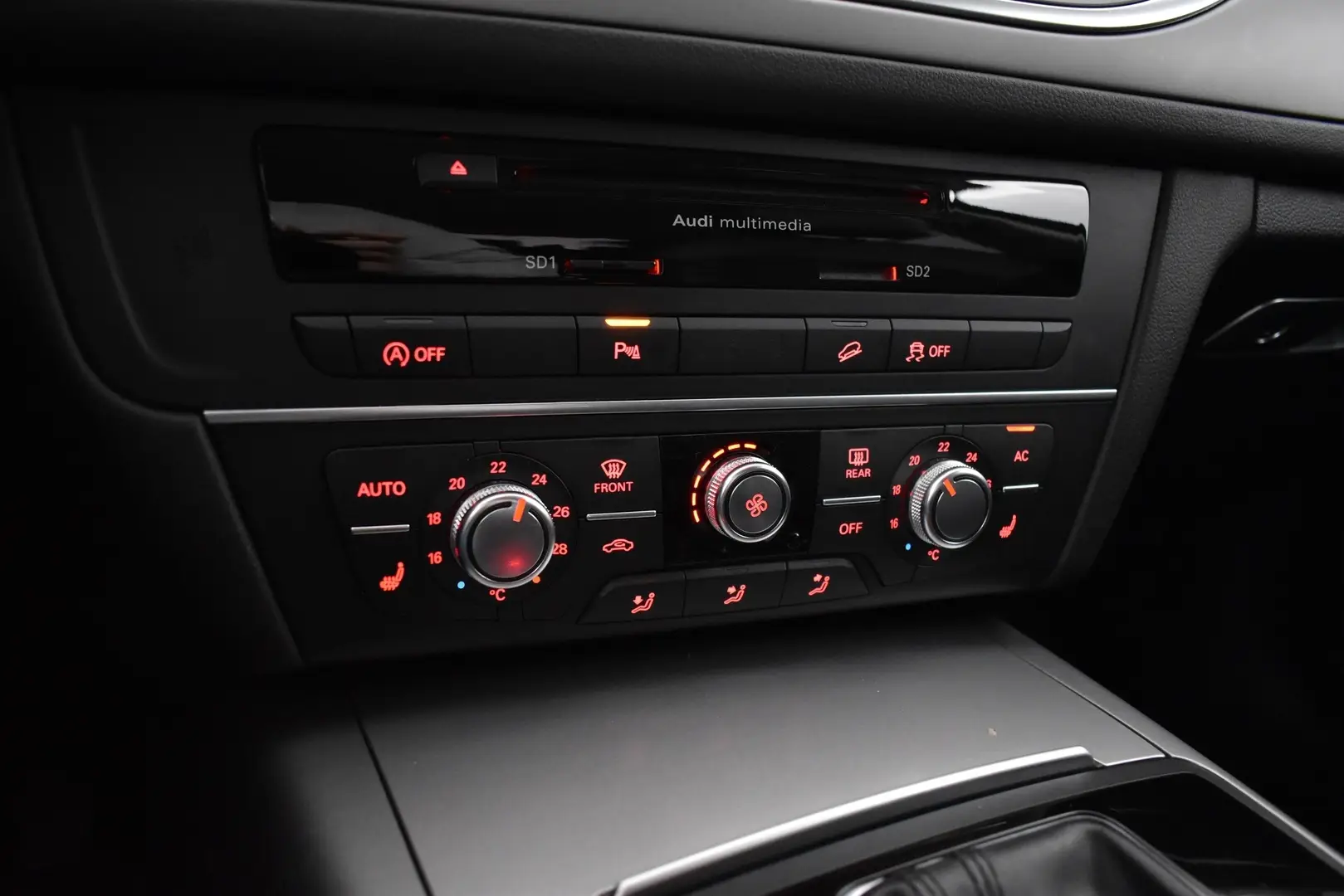 Car Image - s3t8kQRC9e63L09X03sxk