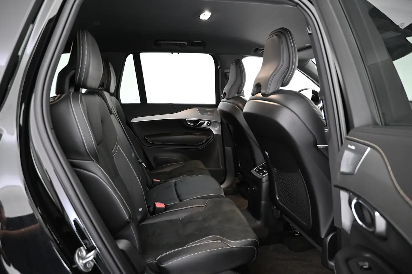 Car Image - 4etBPJxSIwD8JzeMNTFZLf