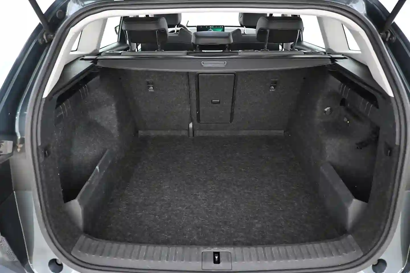 Car Image - 5xnCBnUjjXf2VUtVNMZV9M
