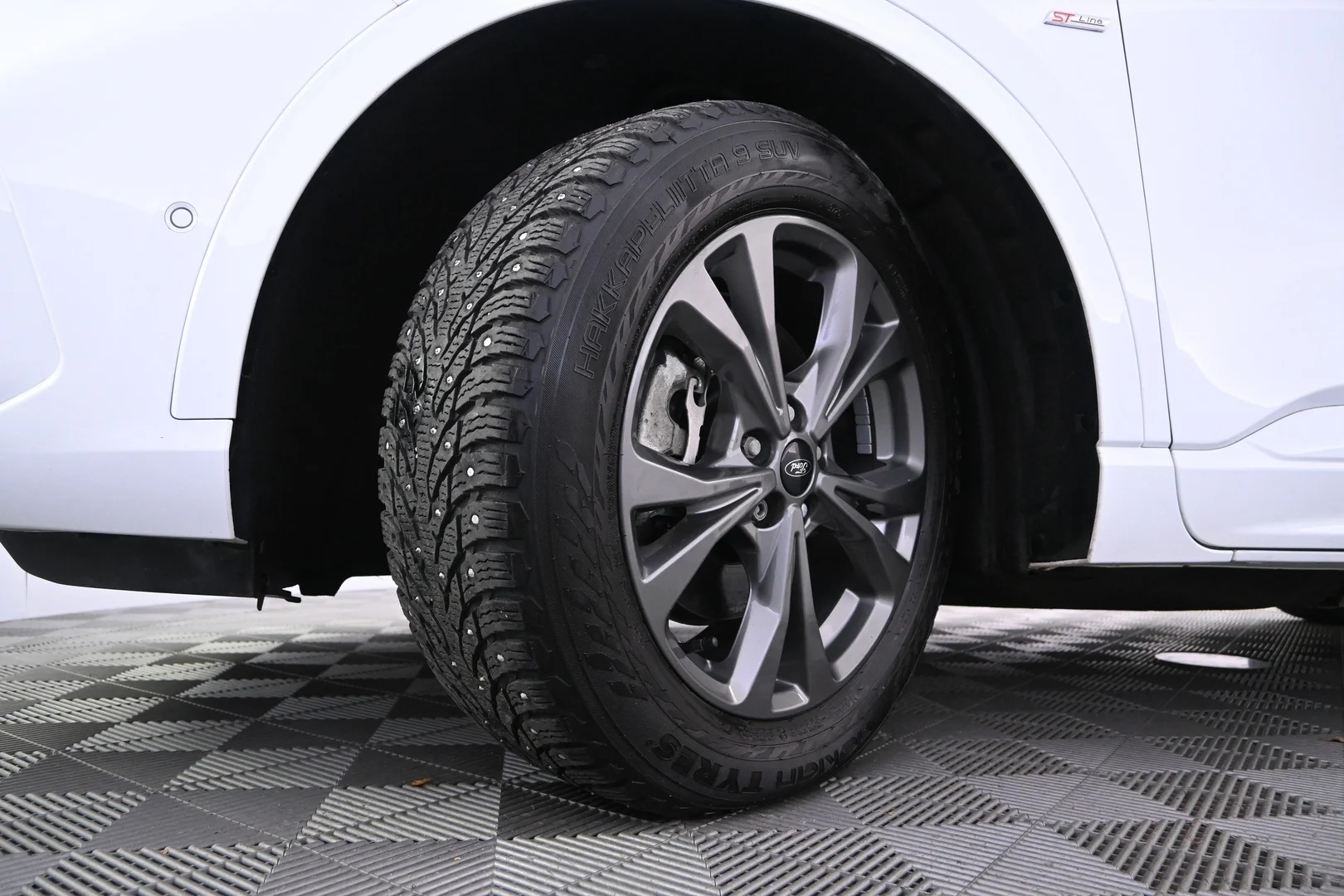 Car Image - b4SfBMgGHXHouoBNwSQJj