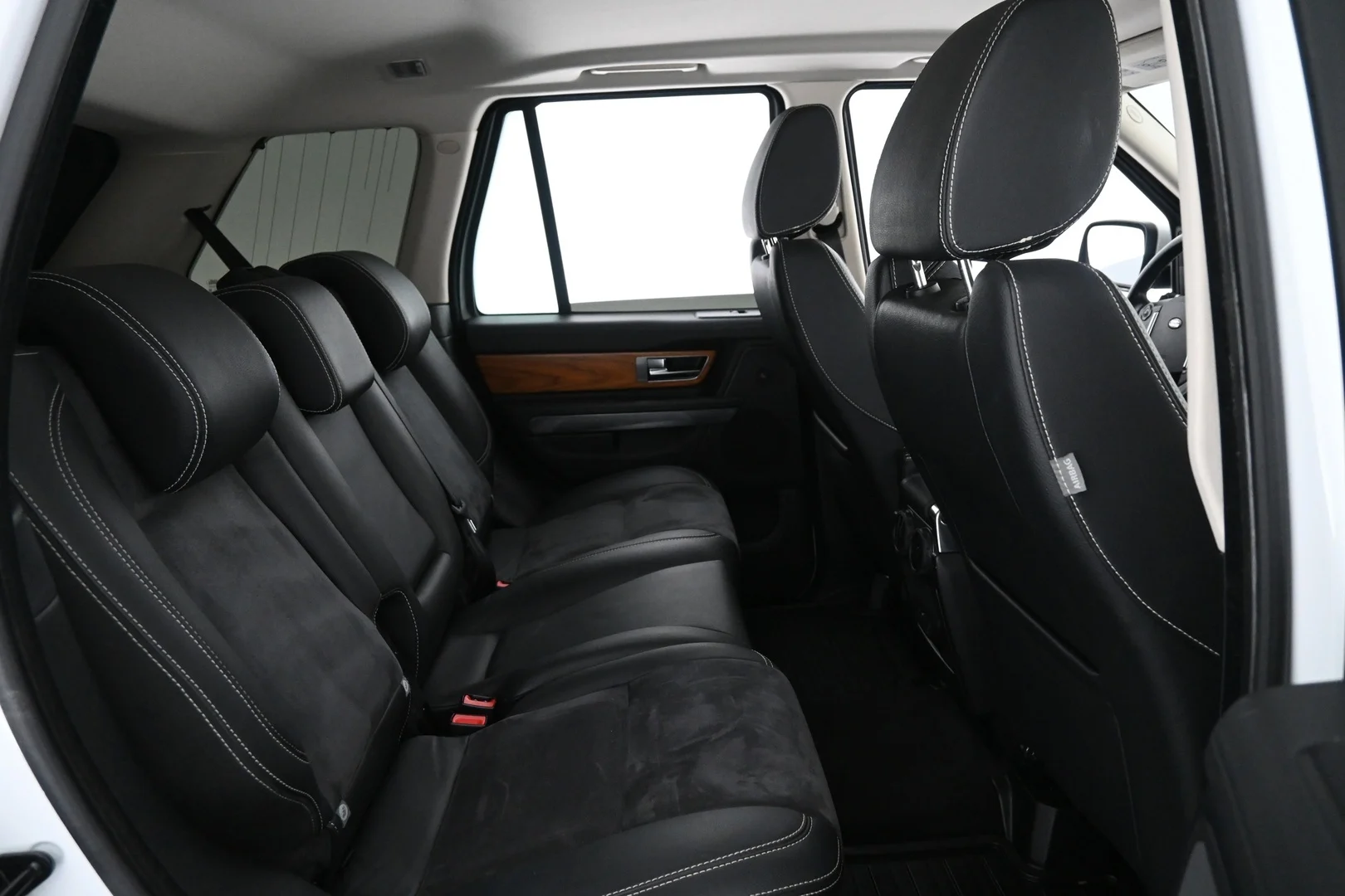Car Image - 2YXGgZp4PONcliVkRJ4Sc3