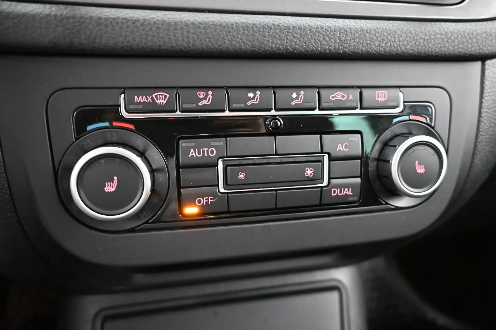 Car Image - 6TrG6ORZfoO1hi8wFGJzmf