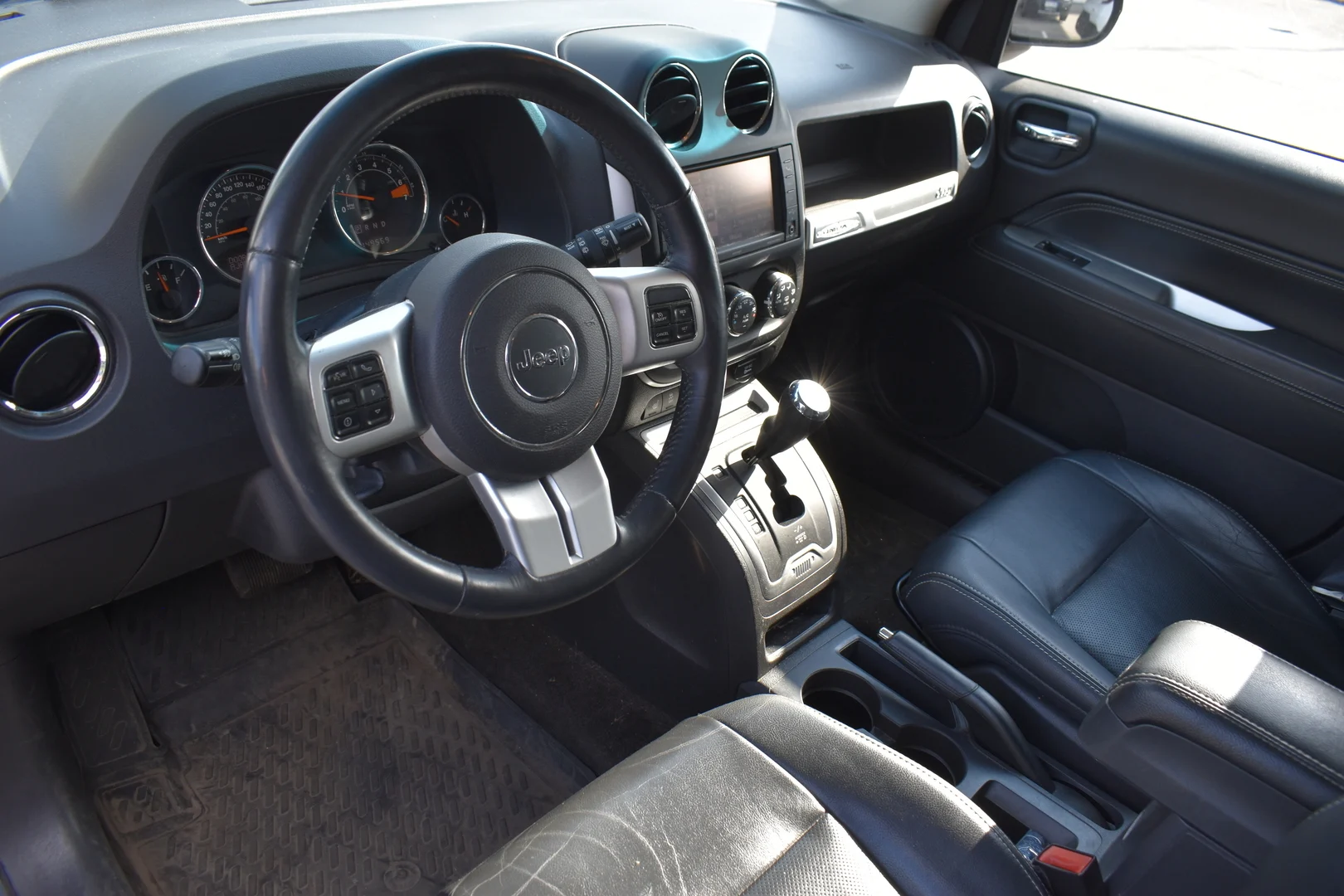 Car Image - 4LXjkUmmoZI9EJjxv0myCd
