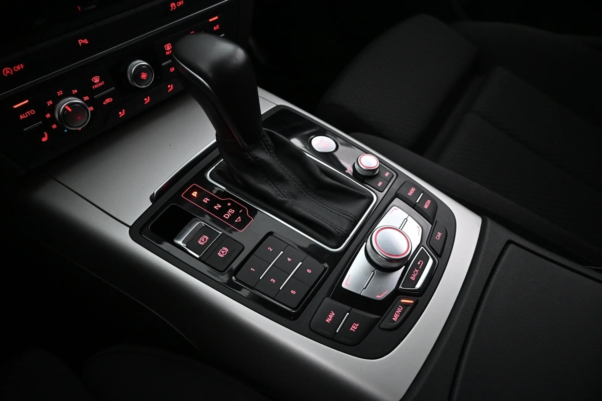 Car Image - 5q79eVewwcxP6mdANKC7FS