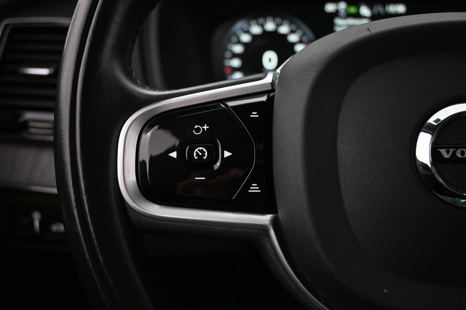 Car Image - 2hYwwMjc6DaR07J3MLcSbY
