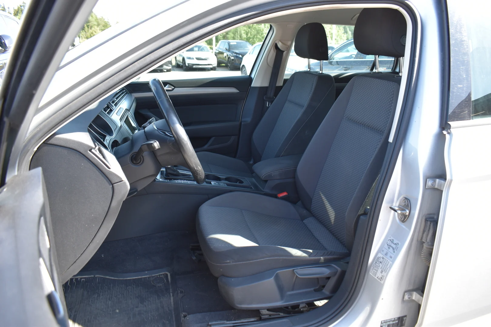 Car Image - 1DnZObmRSDnSmqXUXjnfS7