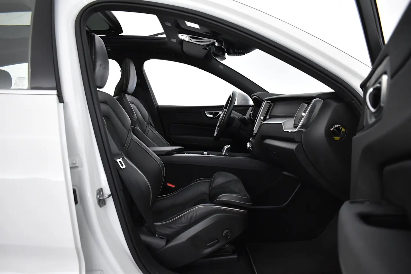 Car Image - 7FLGHfL5KuT5KIyzwWPlTt