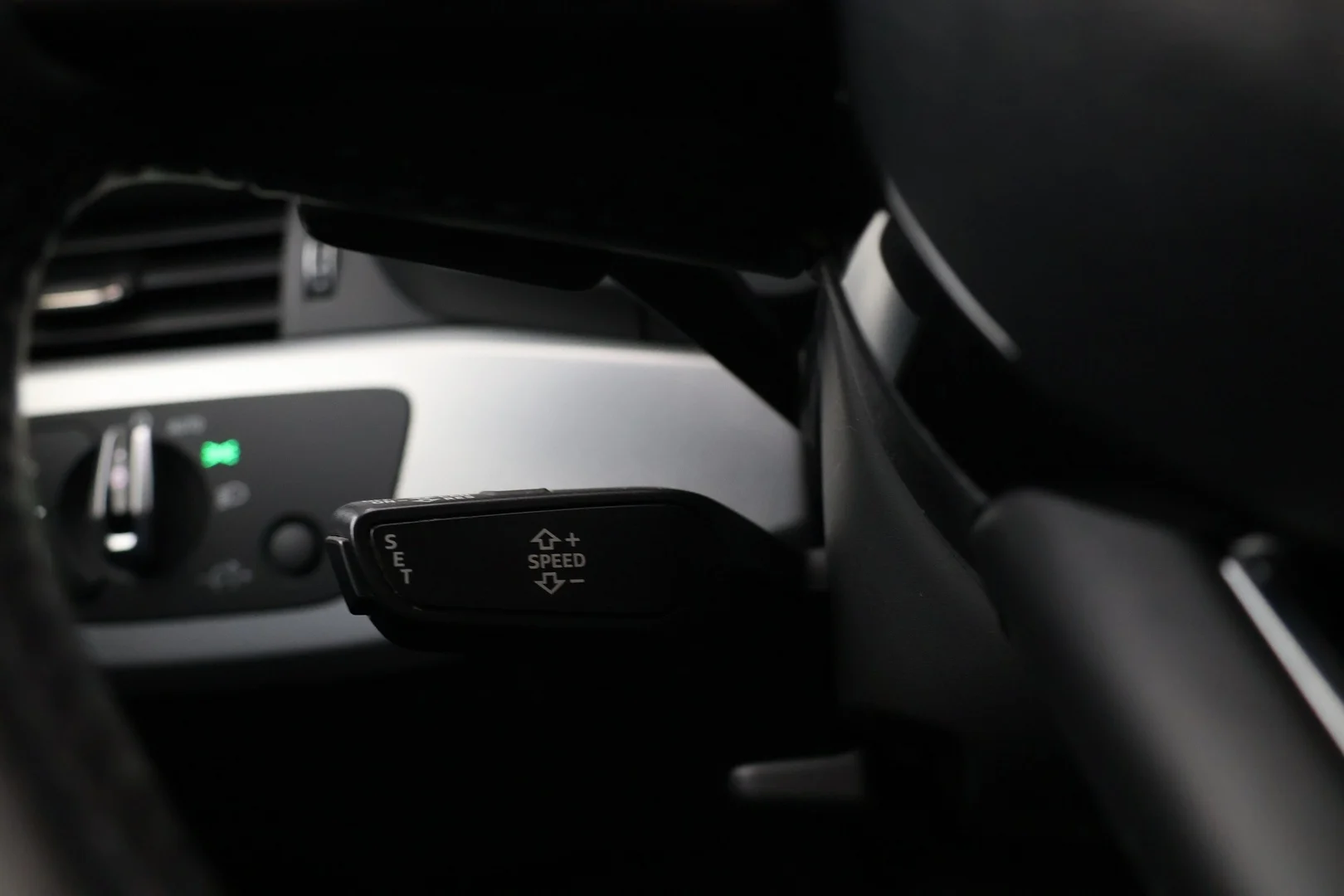 Car Image - 1qnD2NfecHRvfEoBRJSrha