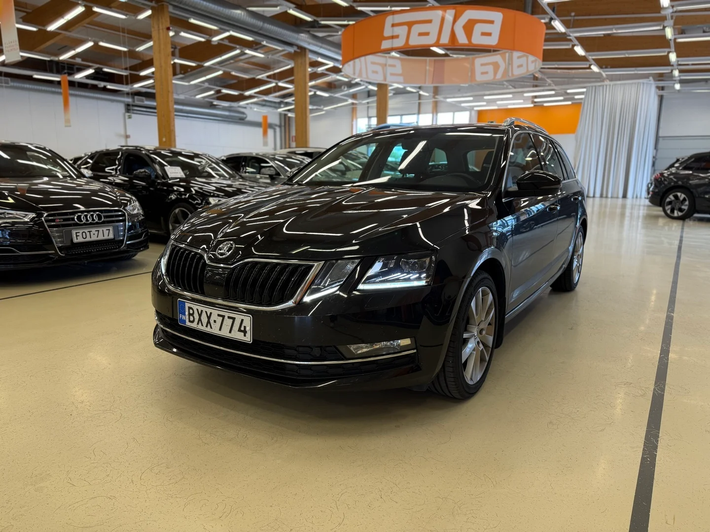 Car Image - 5b62JuKMfRYcHcDSHdvT7n