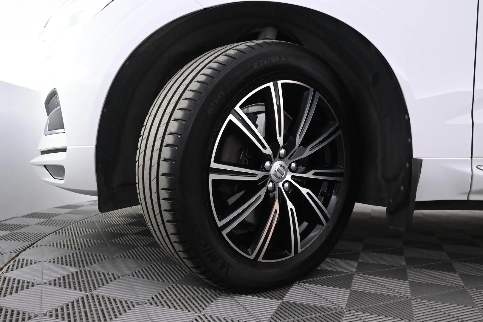 Car Image - 5OL38TqoPiTMCNeRN5oCsI