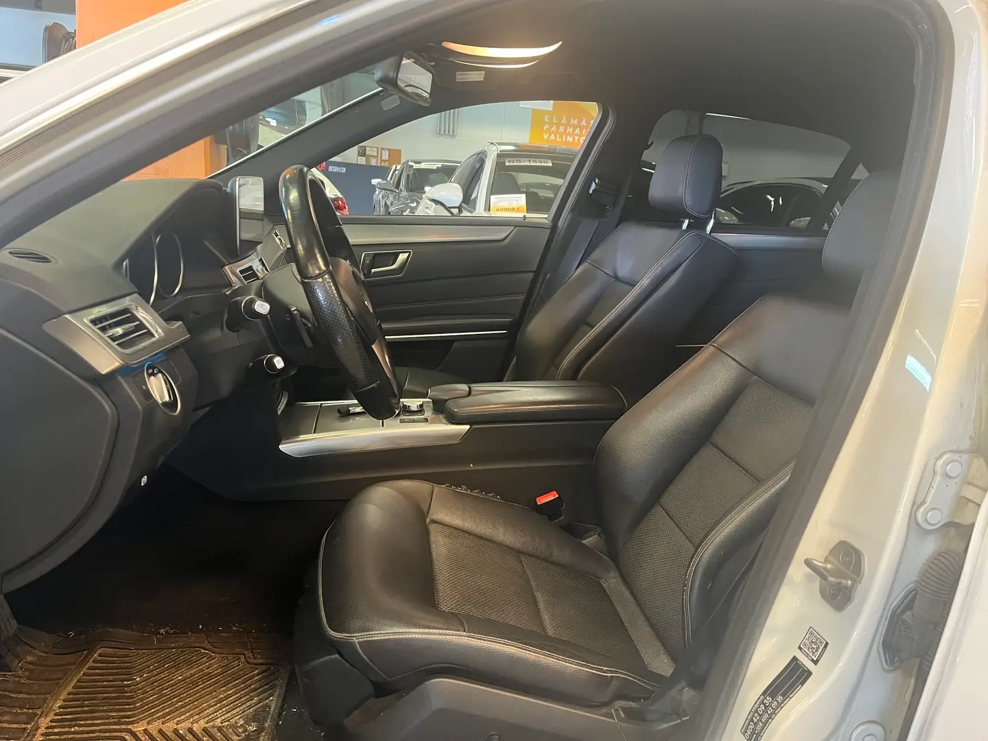 Car Image - 1wqaggz972PFnORz0IYmKS