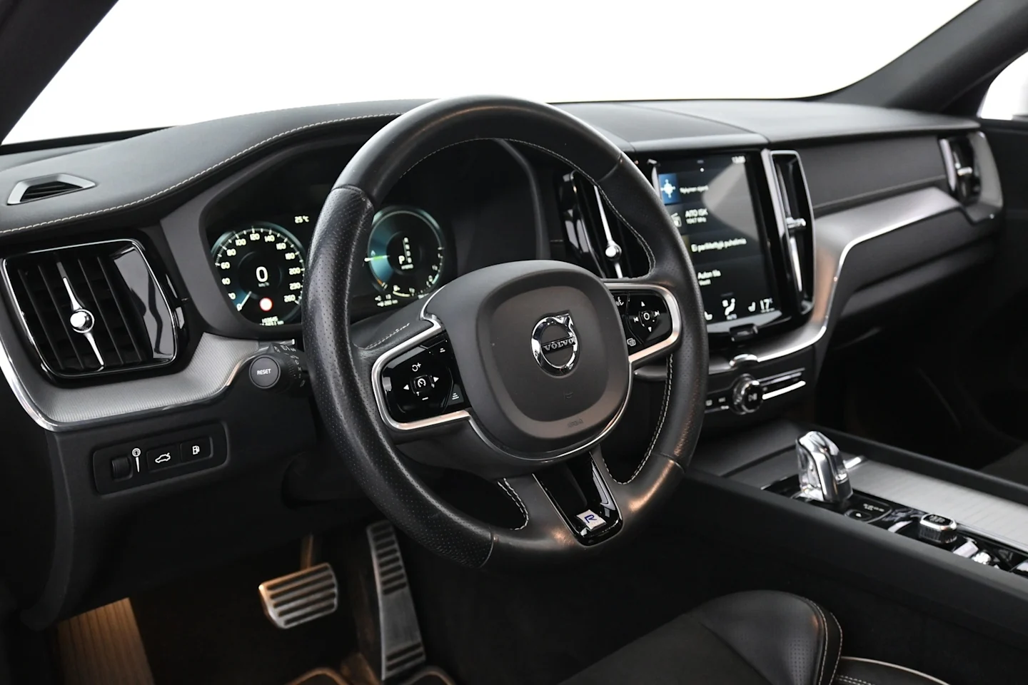 Car Image - 2q9NMRi5gxPsIvJGoZh38w