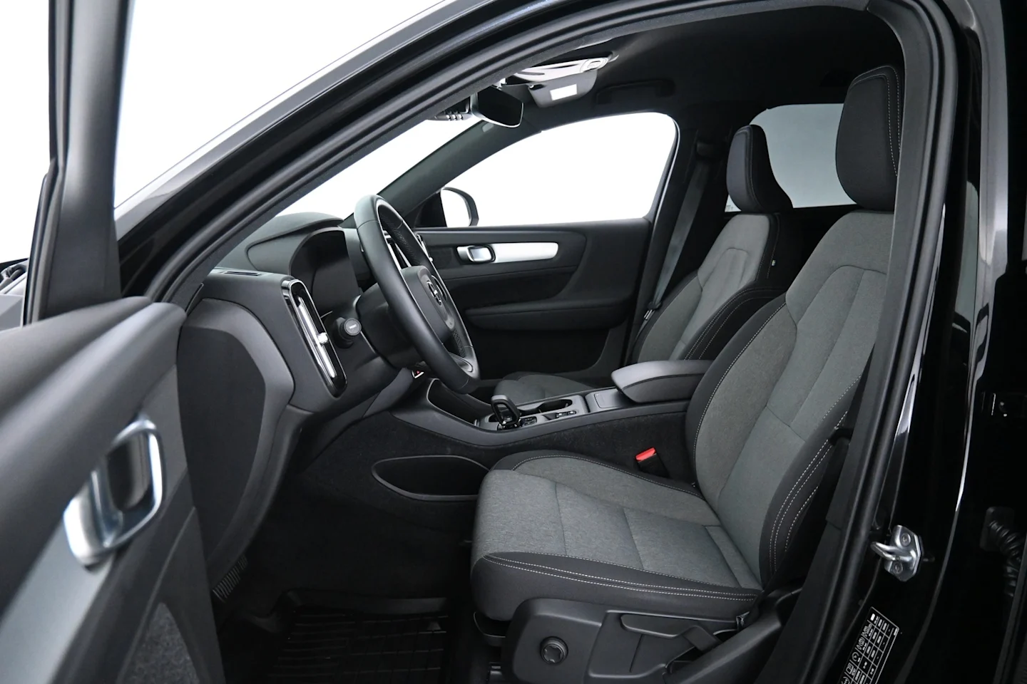Car Image - 5YCv7FjDnjiBcrq1b8e15k