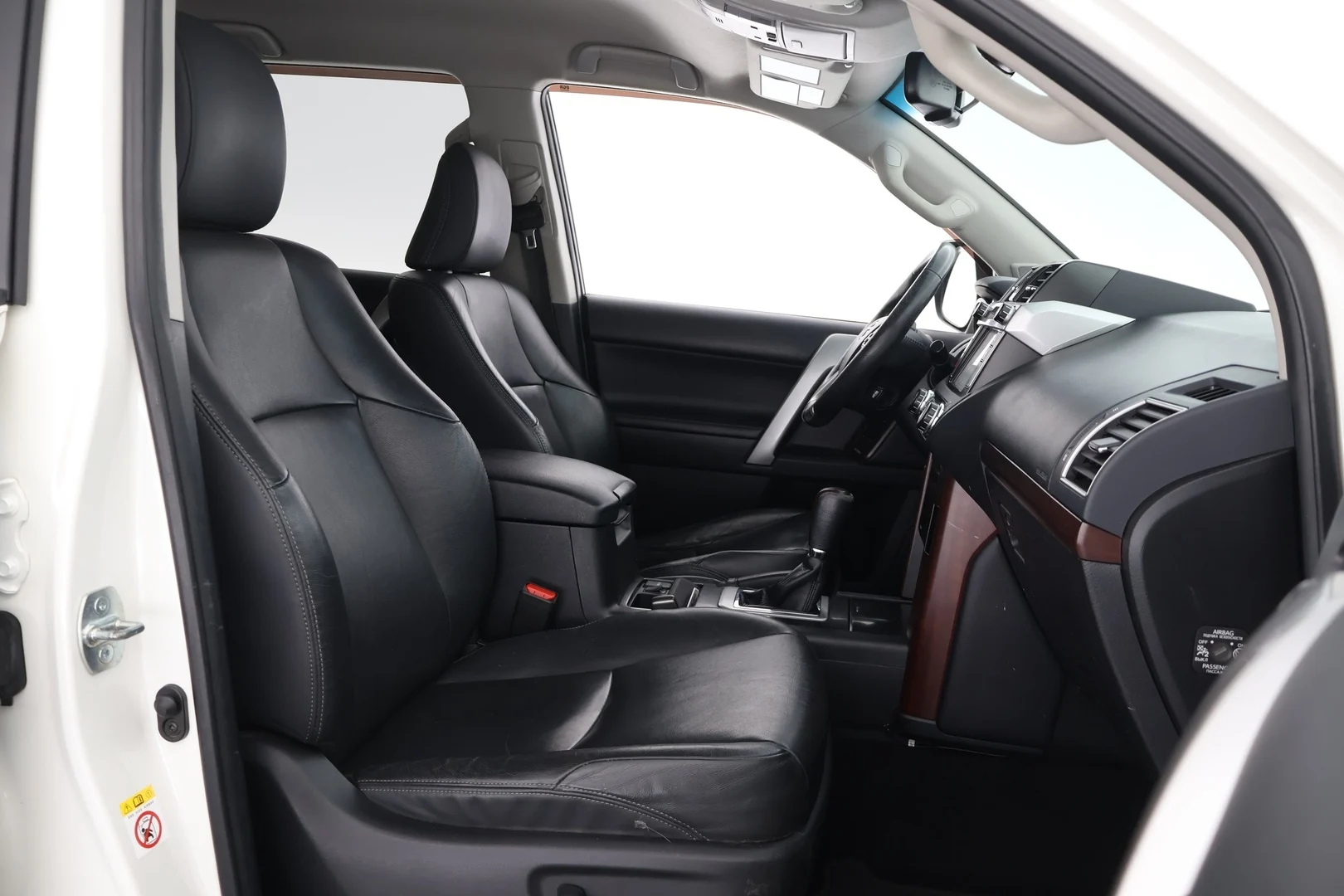 Car Image - 2cfYr6dyg6rKoCVJClWb8K