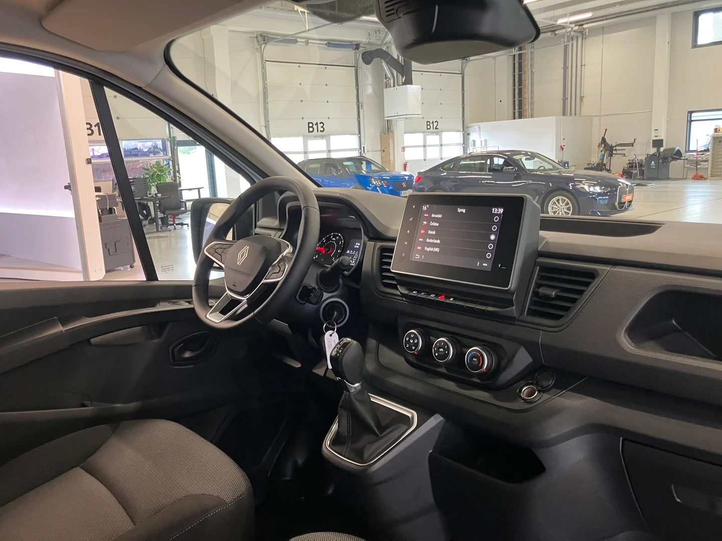 Car Image - l5oU9RhnTTcONWebnu87U
