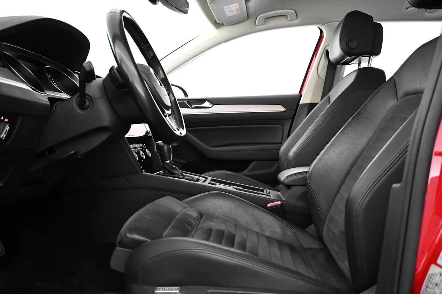 Car Image - 25xr8rl7uSJQynqT200OVQ
