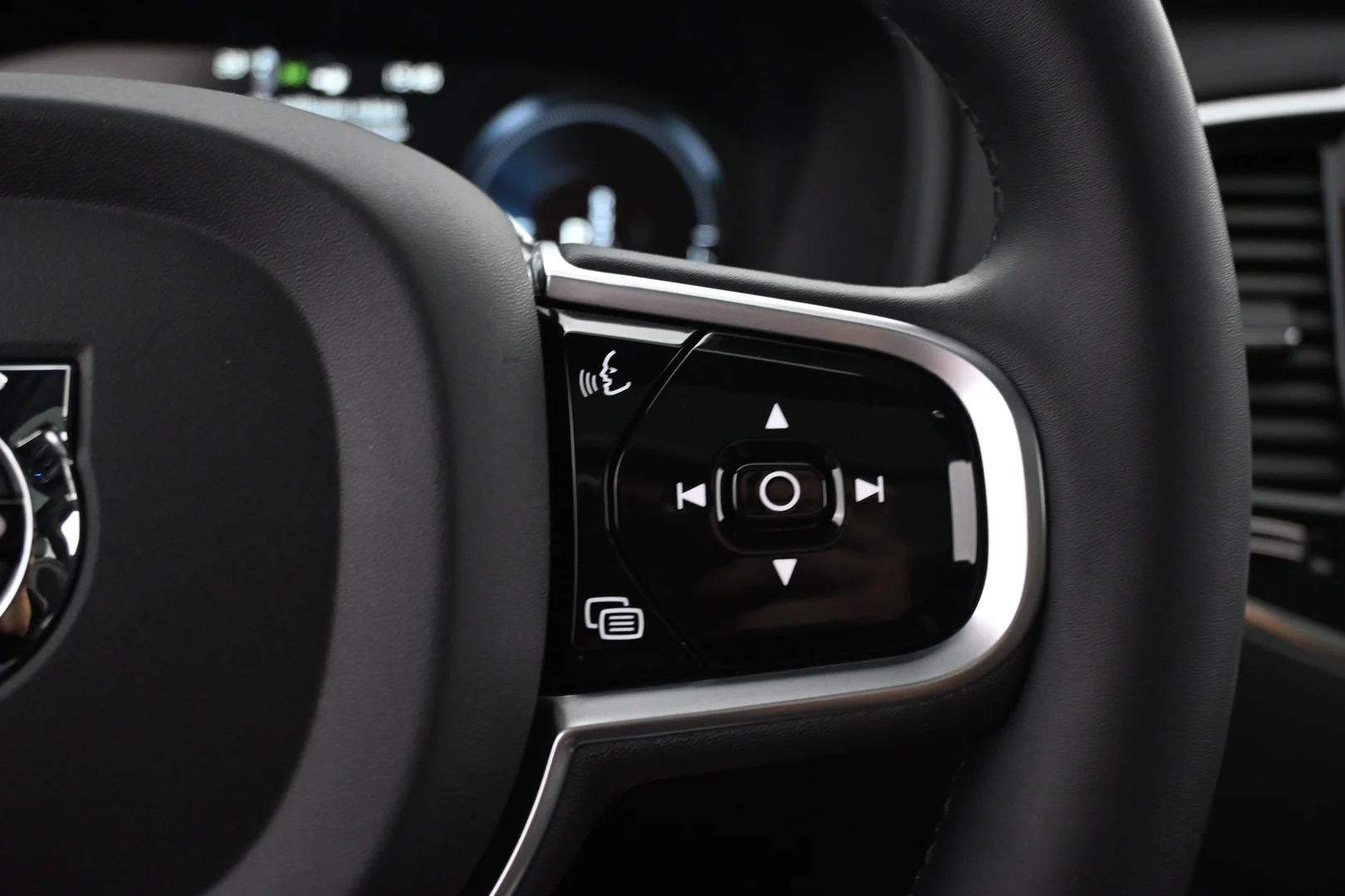 Car Image - 3sJcm7Va0zrvggOfKBHoGx