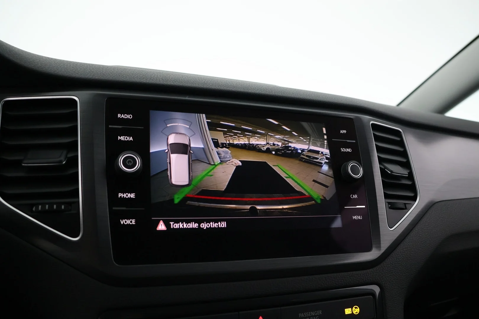 Car Image - 2VXFXxRnXcPXoKBd0HSHp1