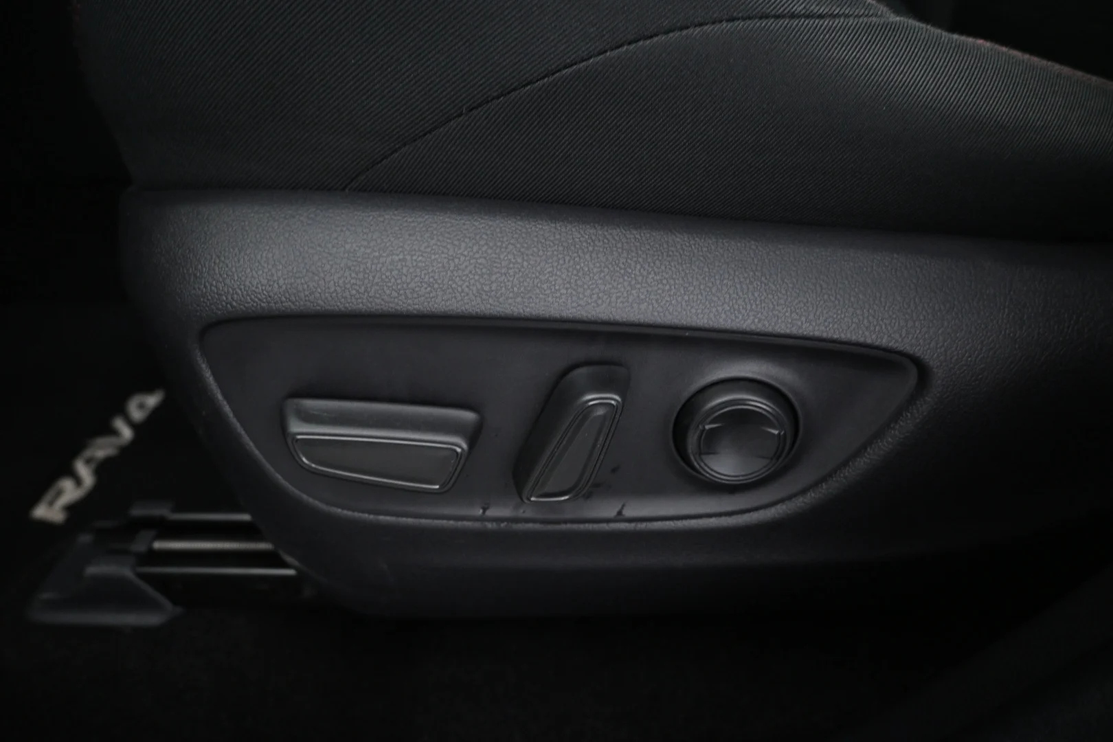 Car Image - 3ntg4DOEGeX5kTWakEG1IT