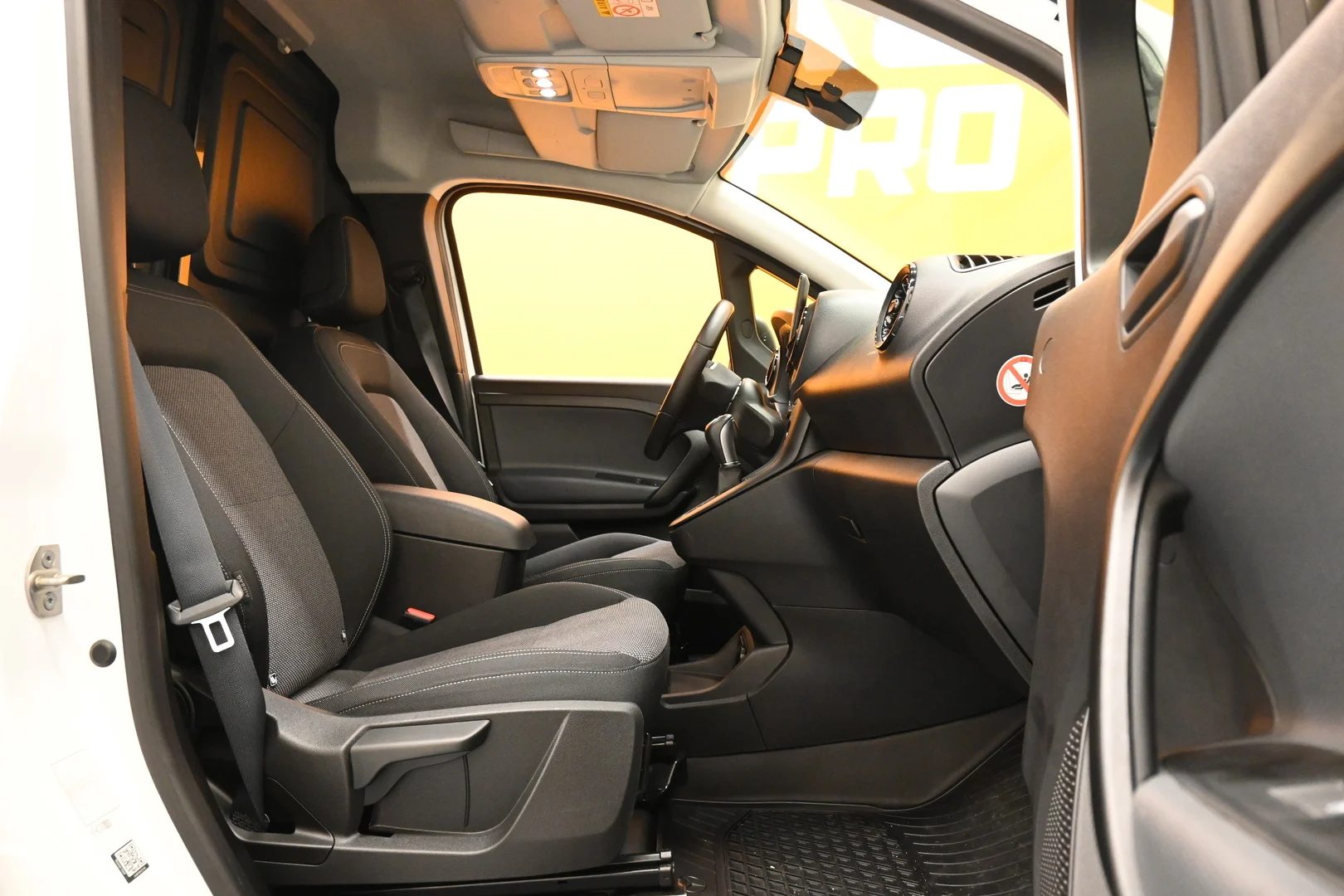 Car Image - 3fTWb29Alf8RoUYuGdVtsX