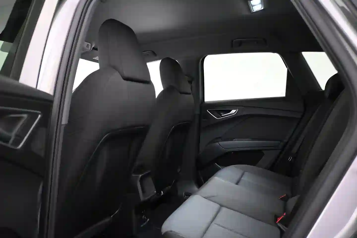 Car Image - 1biCP1kPR6m8JzgfFqo1MF