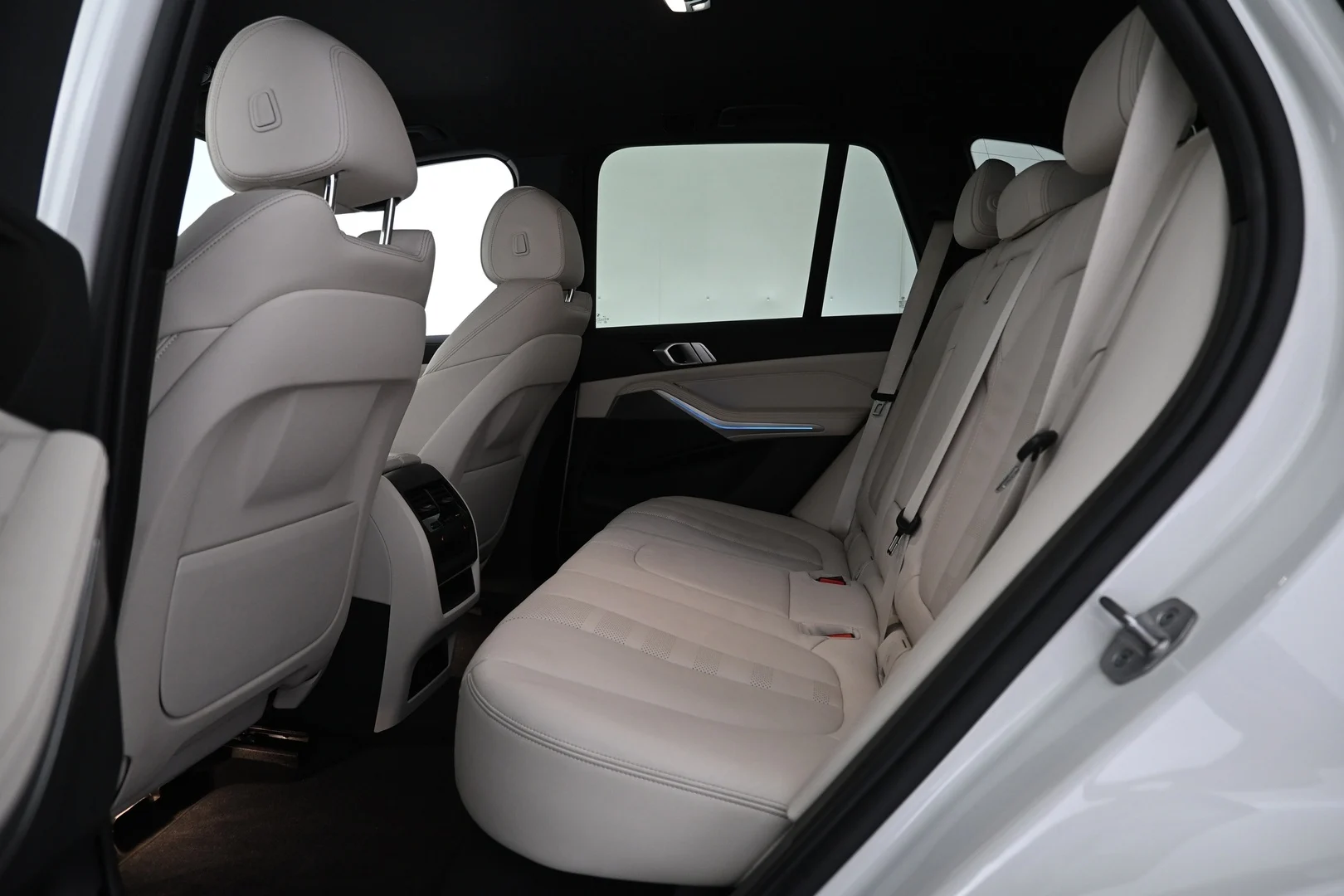 Car Image - qEmICUVNdOQ8vn1brGGqa