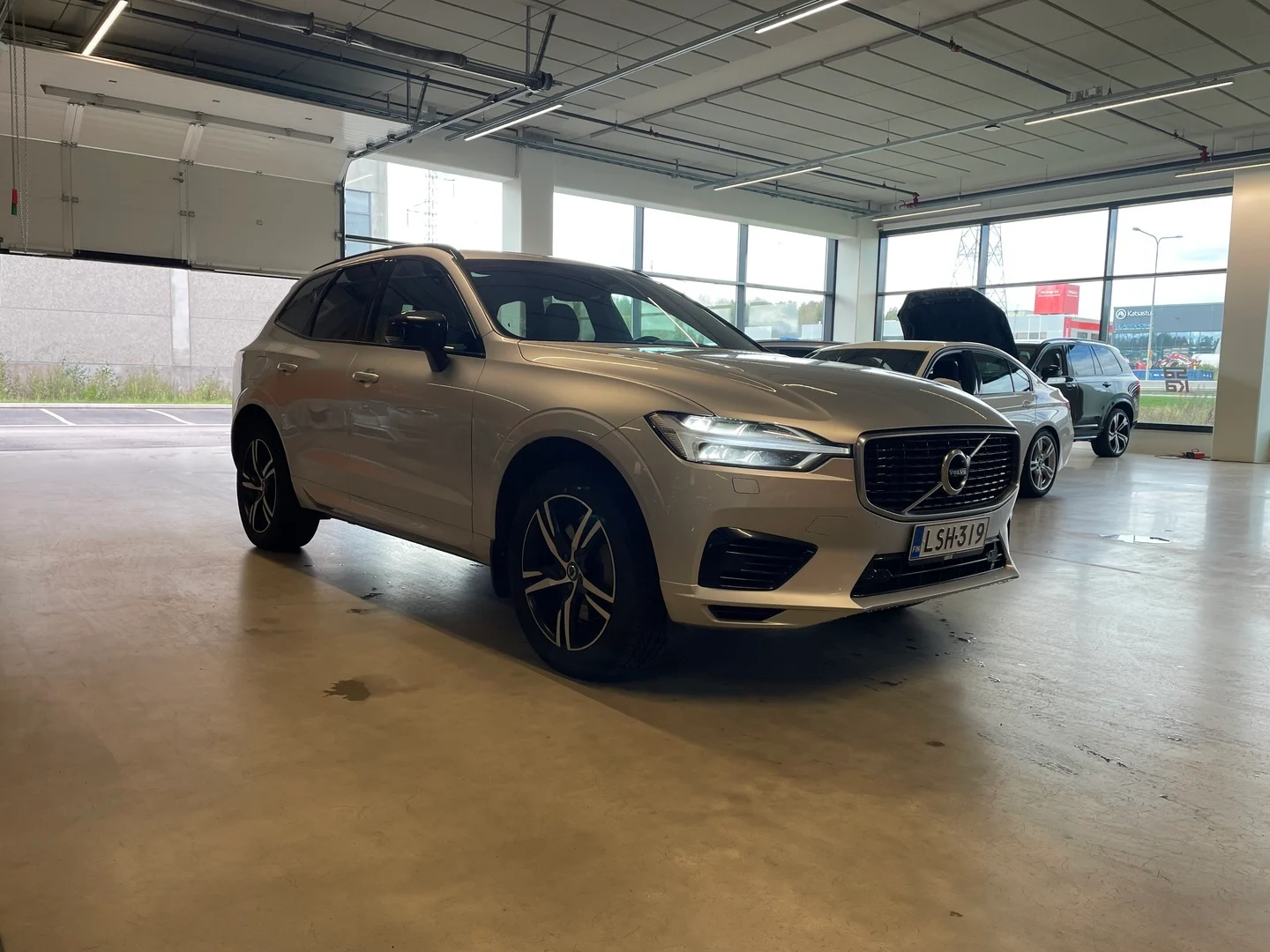 Car Image - 2msqeARjcS6VOZmfLcsnG5