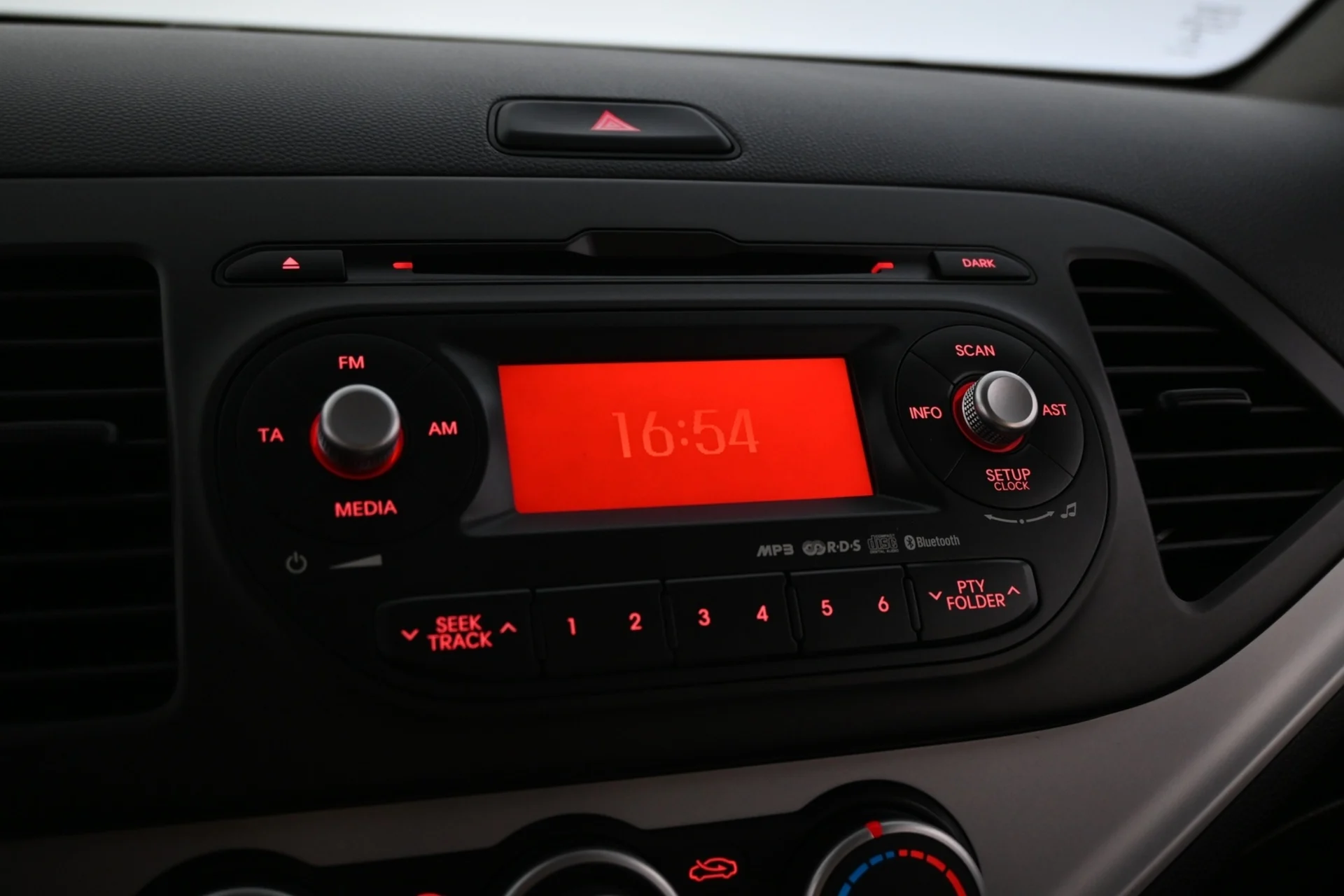 Car Image - 3SBWGIomatyZlpPiFDhFnL