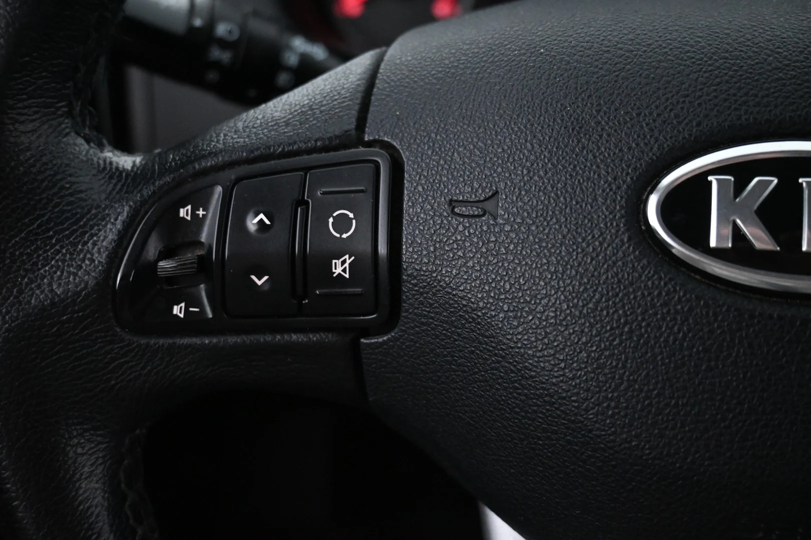 Car Image - 70qNlsmEdhqBML5Jngp5LE
