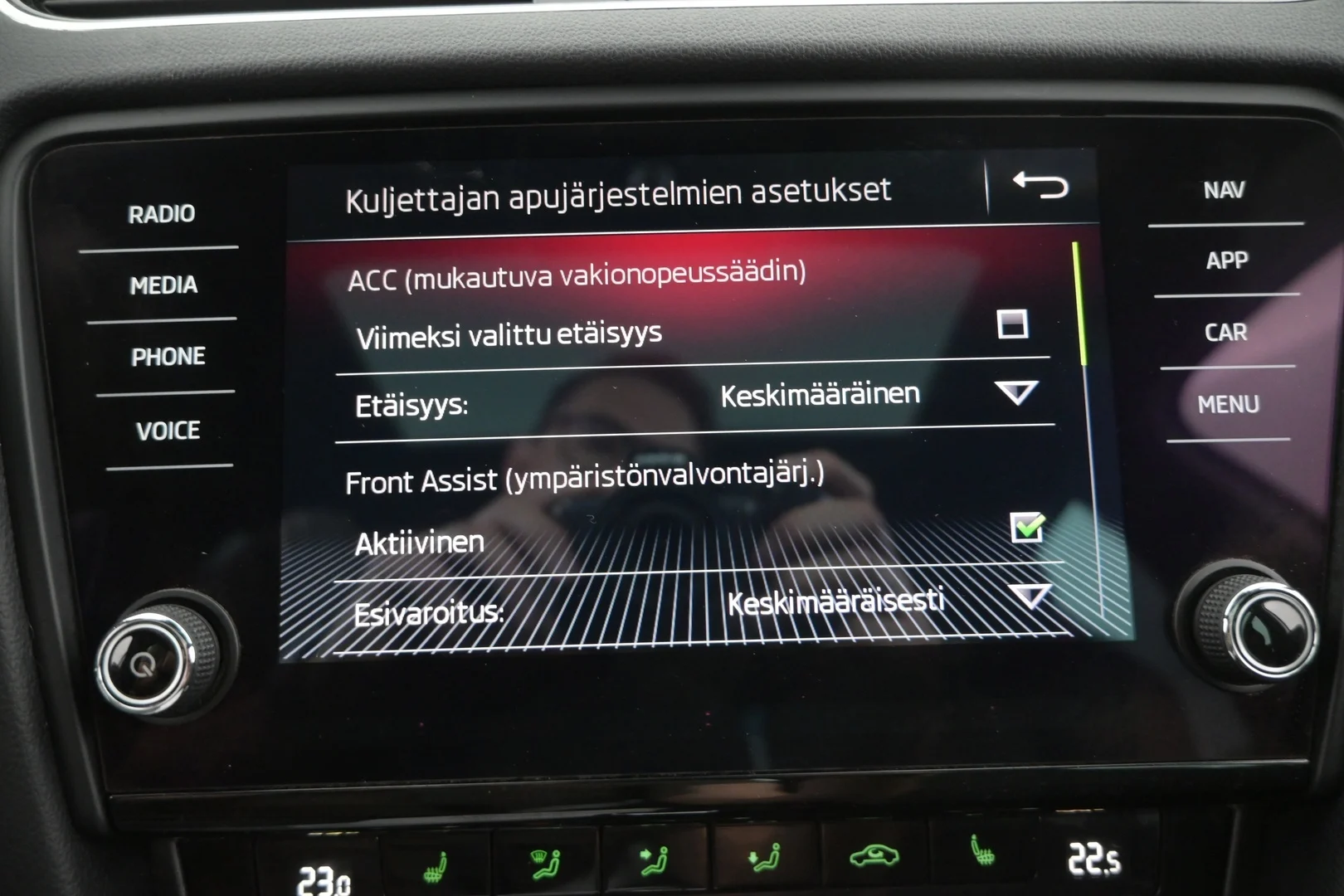 Car Image - 64V3zn5lWc1QItdJFCDJkl