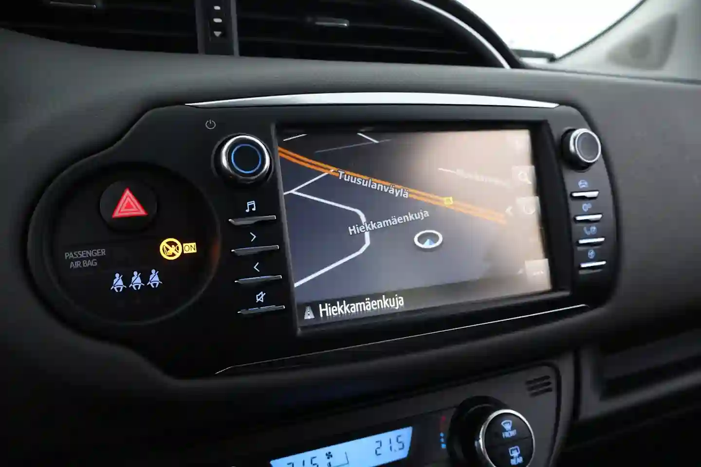 Car Image - kVxtlrVCa7sV8DR9rTwZ4