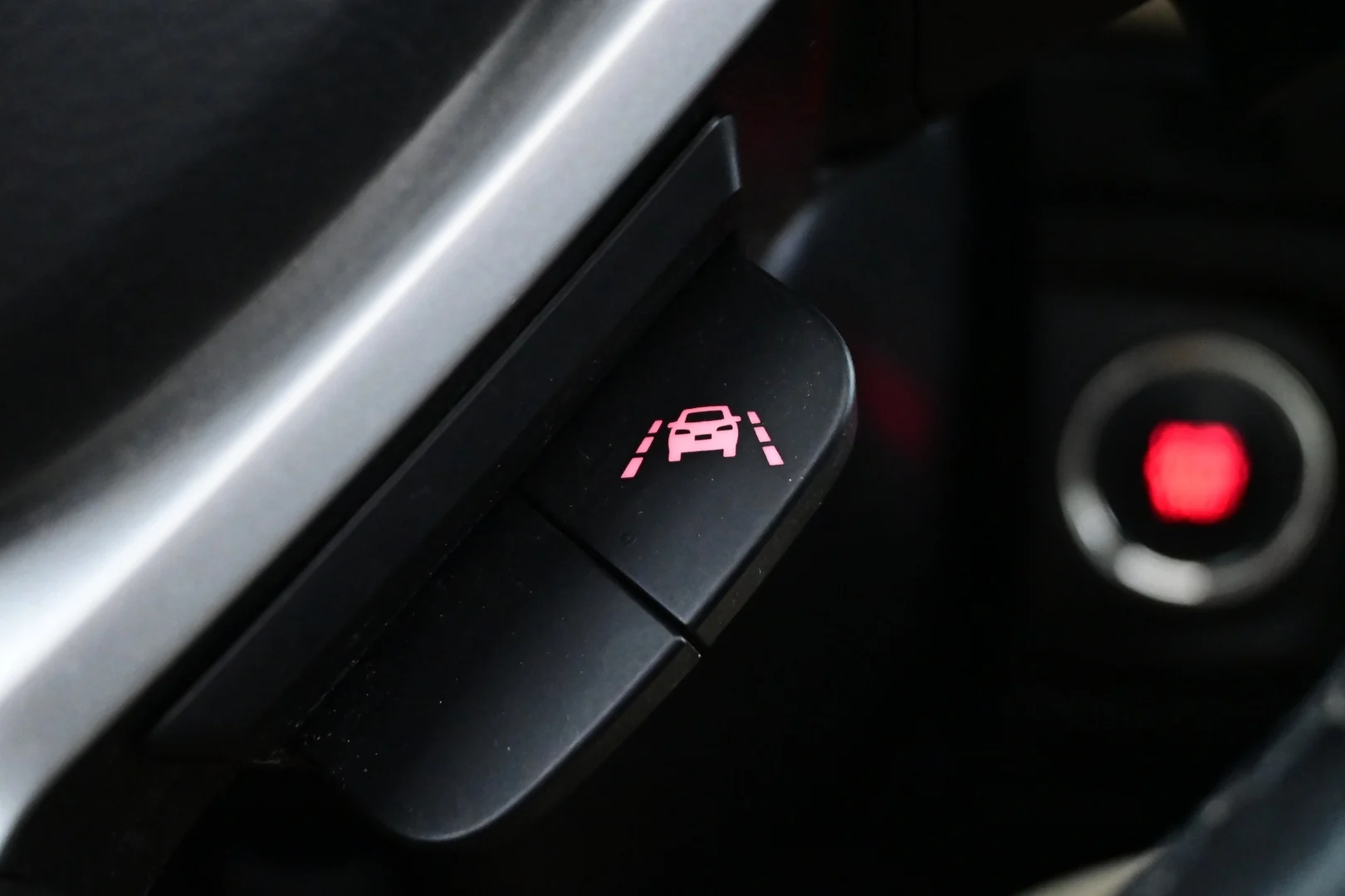 Car Image - 3UOylLCO6UYbgciDwNLL0d