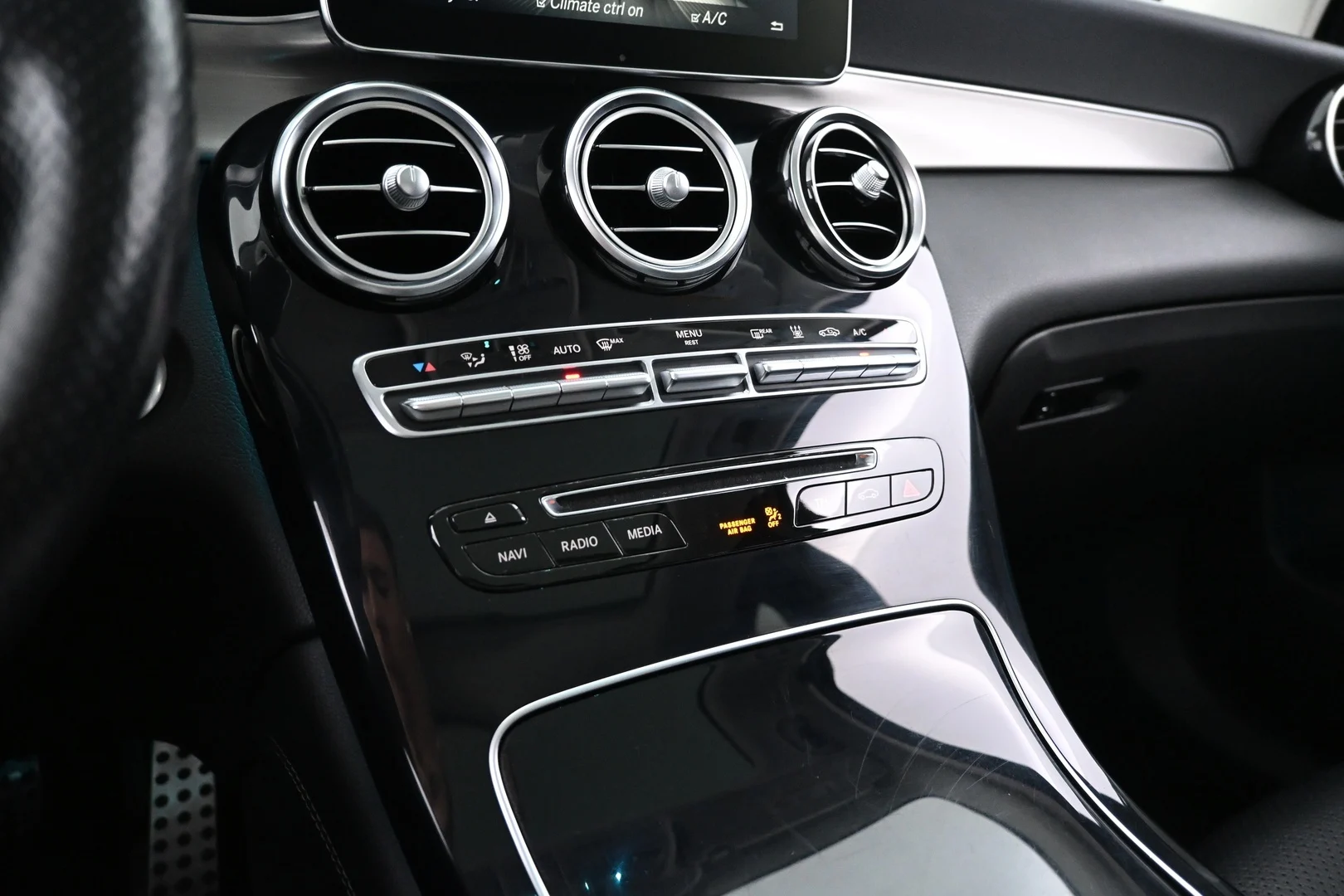 Car Image - 39Z8ZtnrqvCVq9gkvZz69k