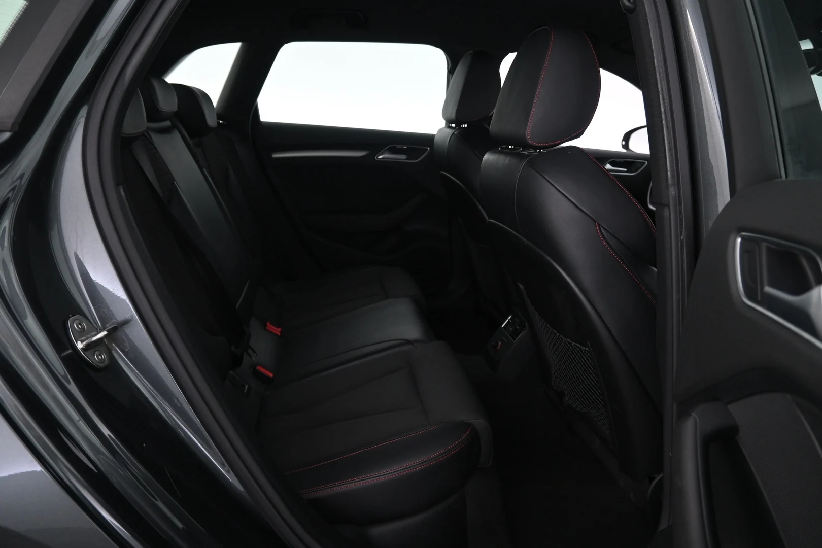 Car Image - 0DXtCc4vA5LU8N851pmfp