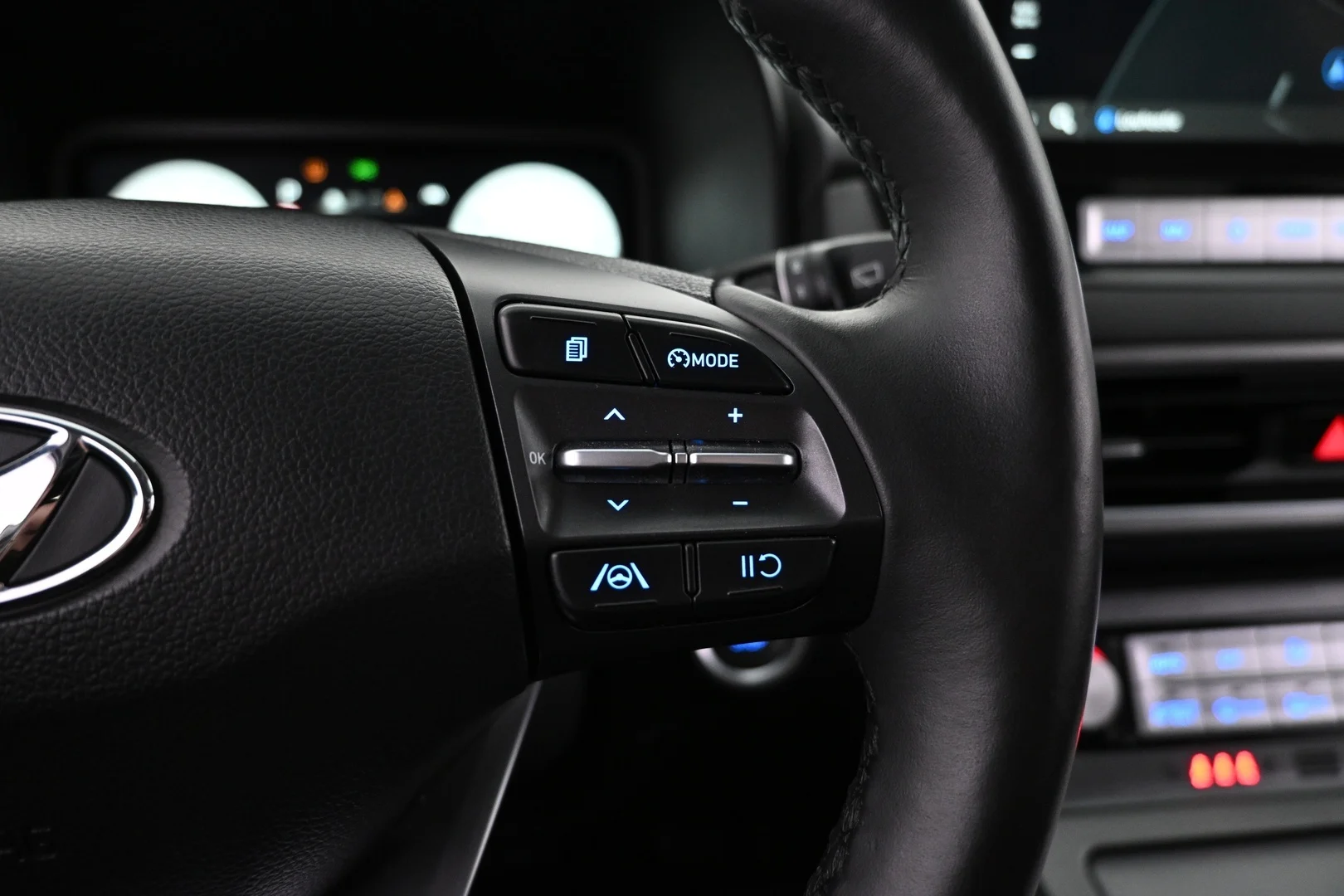 Car Image - 6PdpDVY1wHklBdwcAzu26L