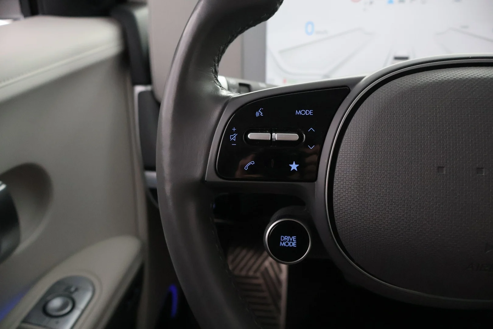 Car Image - 4hp1ZrA5sxmnMywvuzO4R7