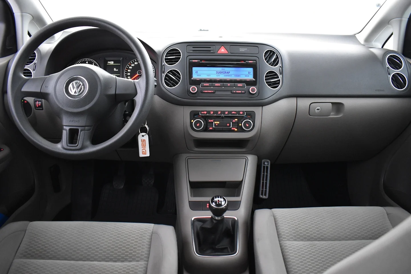 Car Image - 2ouliLNtxlNoIAMC35GHNI