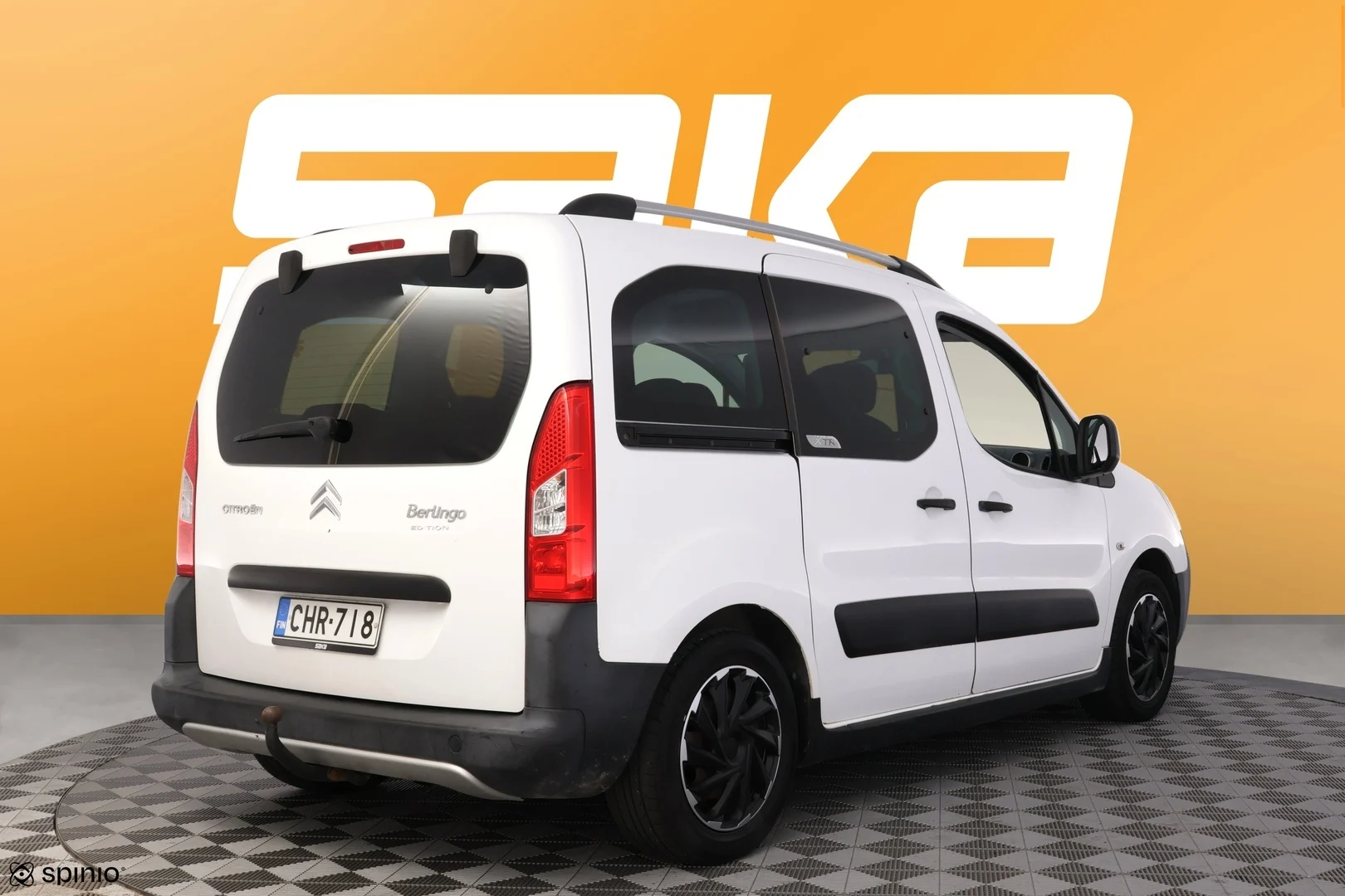 Car Image - 5FeFB9sGkJ6ils7cfDZoVn