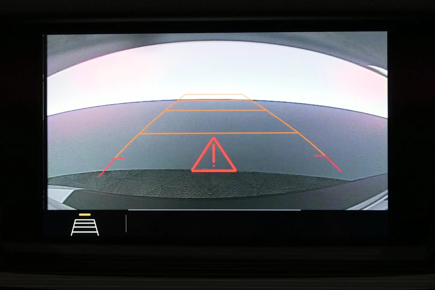 Car Image - 307thW2deAAYzTdgr2ENDo