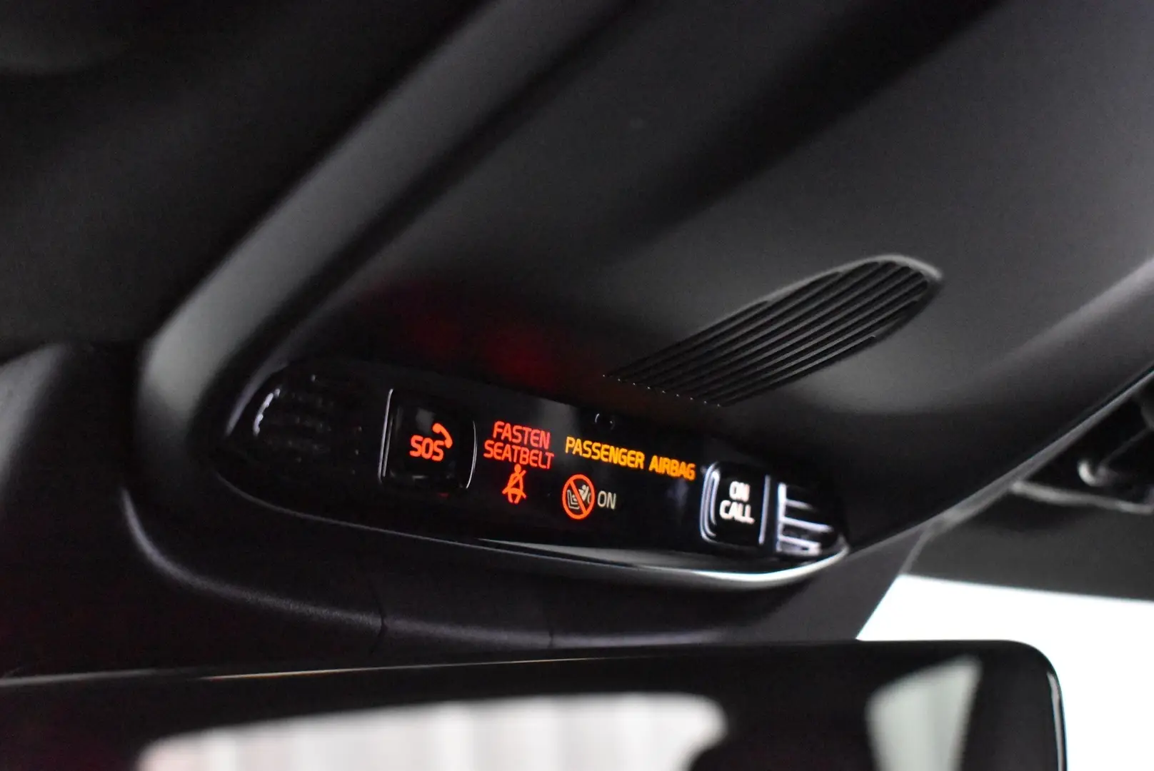 Car Image - 1e9fGs4AKUMRy7C7q8y4tz