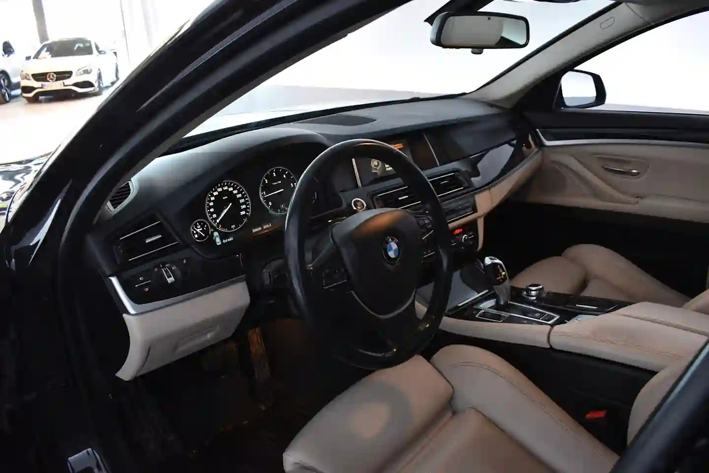 Car Image - 2CSWLuGJpfQDlxAVj6TGnY