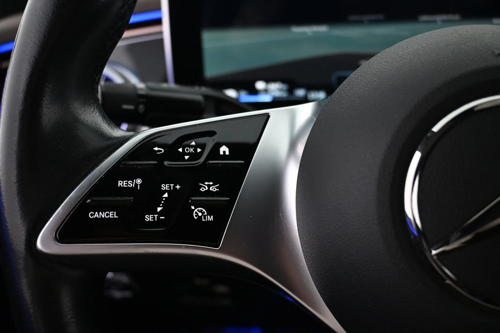 Car Image - 3joA42cTOUXghUDBs6hvgk