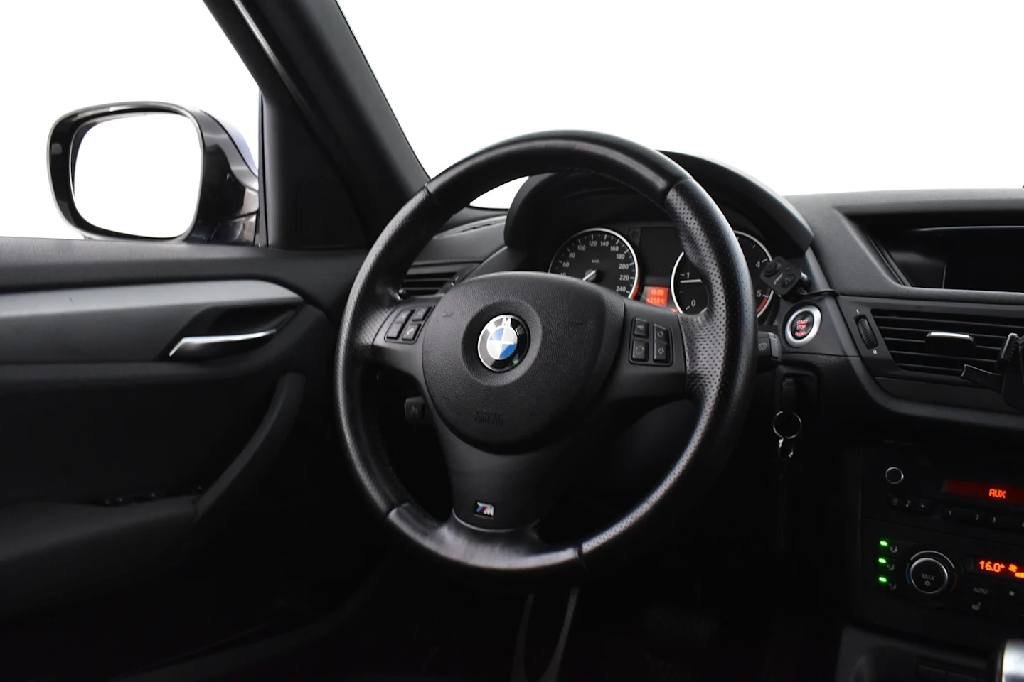 Car Image - 4nBsqiNdIBJt220qY41Tkh