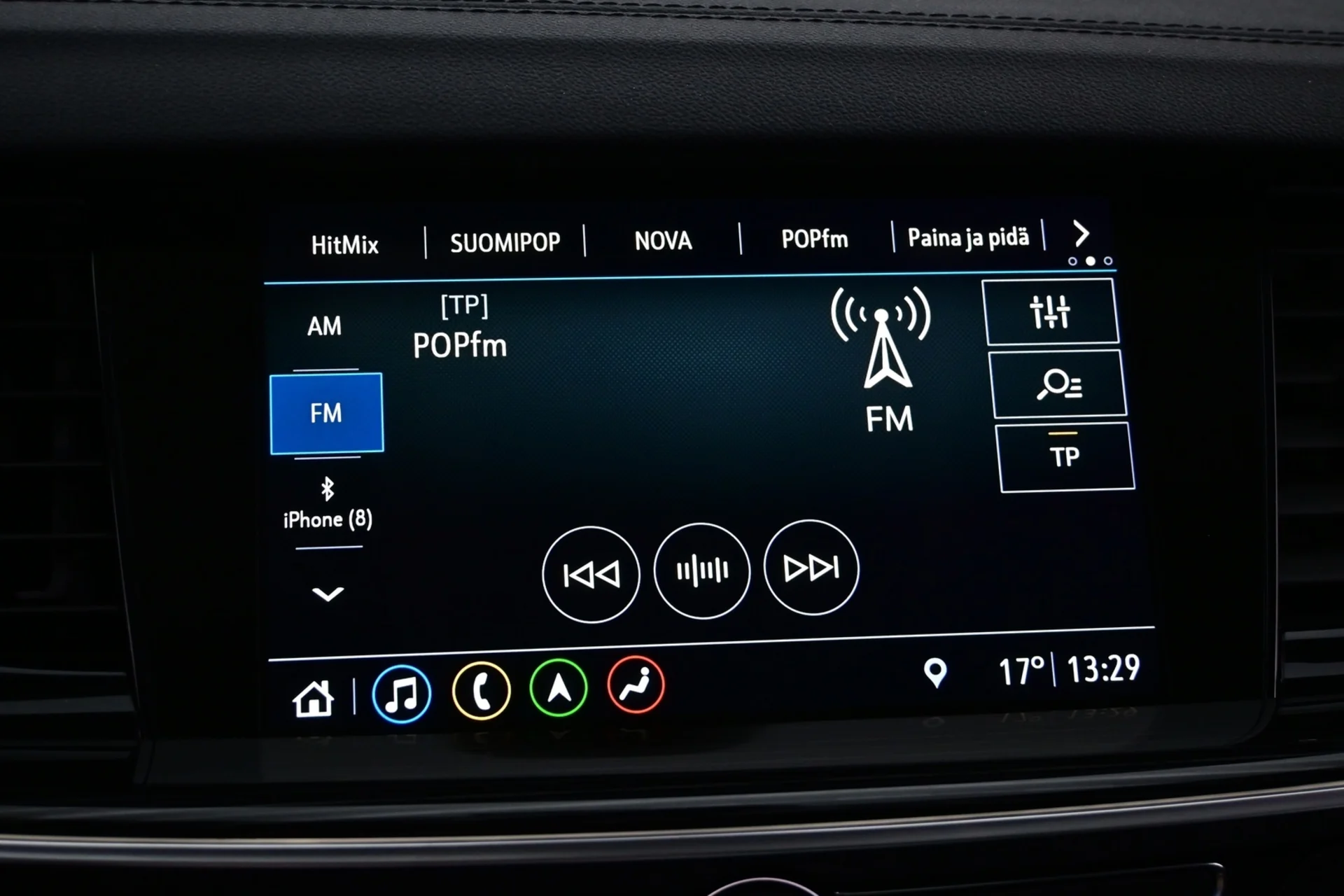 Car Image - oUb8DVvPDAJJHZJr11TzY