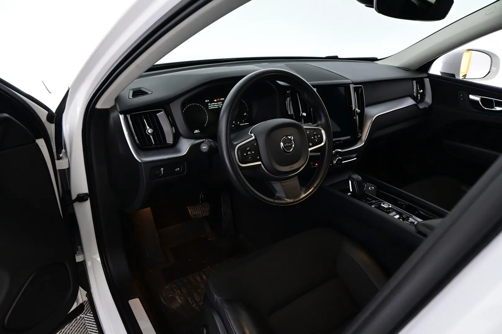 Car Image - 3RqW7m4l2ZwpscenQz5JVK