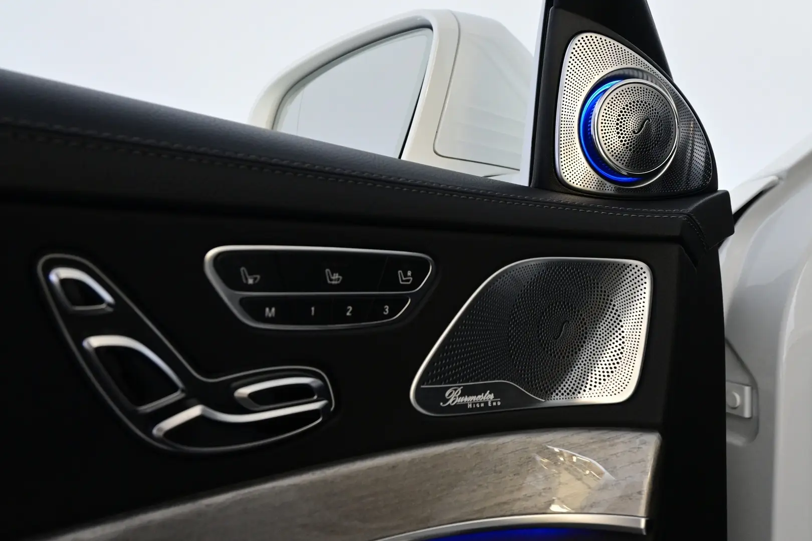 Car Image - 2D5pwRwp0TPwkIjVdKKqHT
