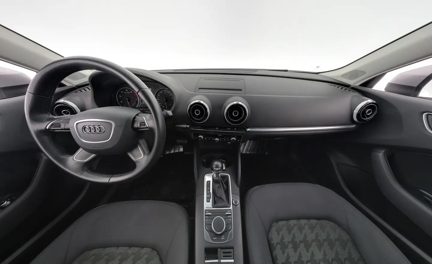 Car Image - 4J98frj5T2w5biM2U8tHGp