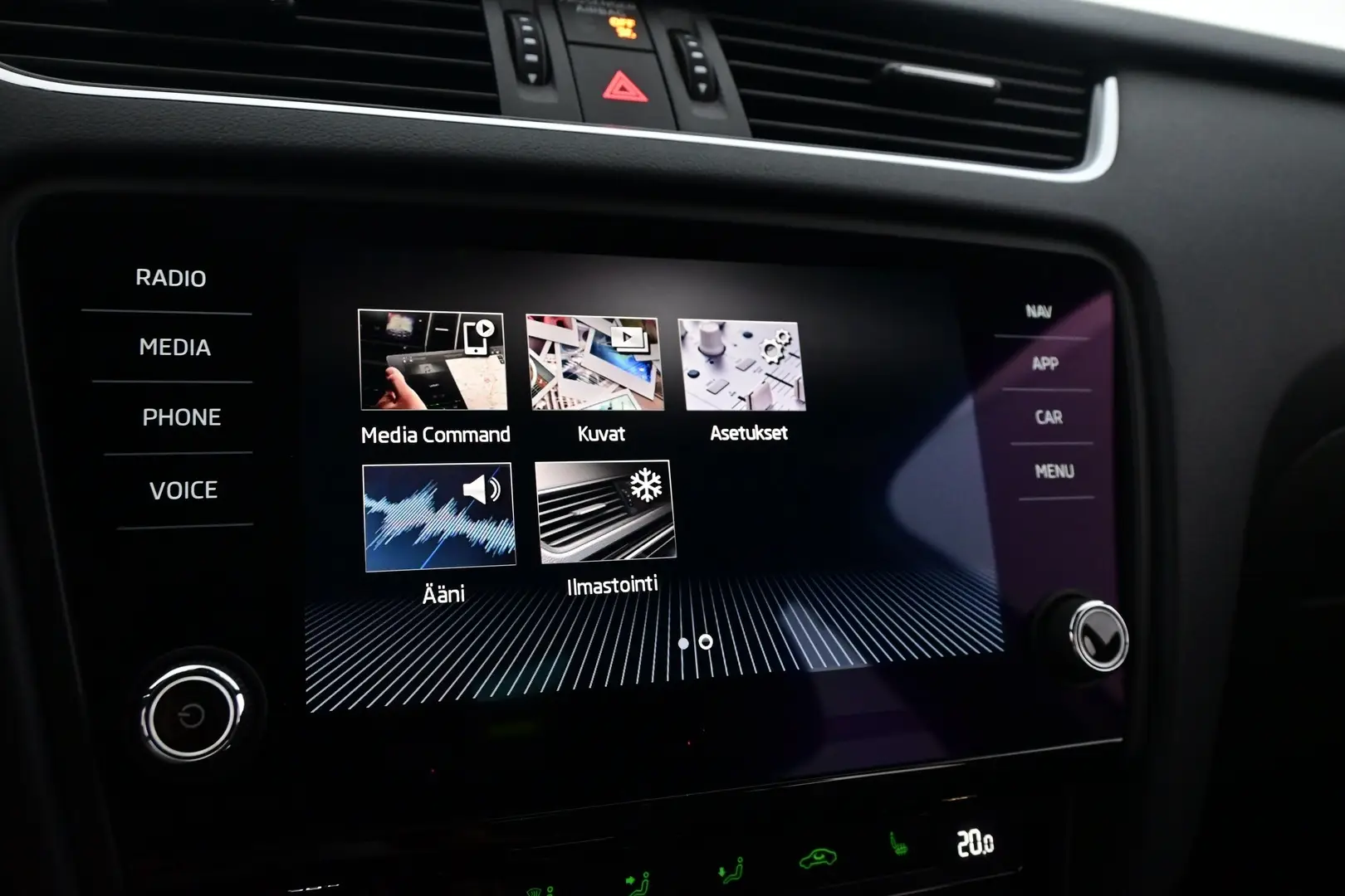 Car Image - 6LrKMFi4wGZUD7guYhlAtU
