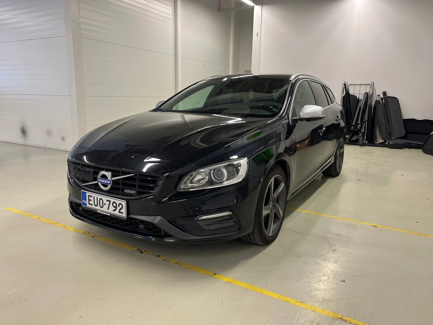 Car Image - 3aTiZli1rgBgAQziaDDTzS
